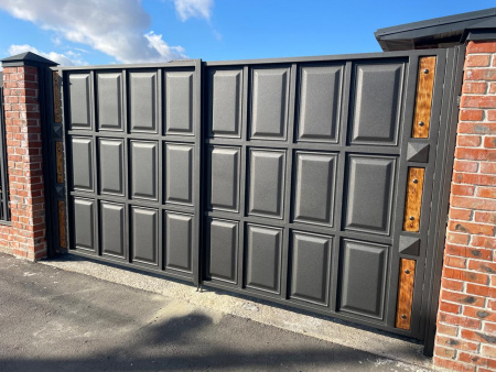 МЕТАЛЛИЧЕСКИЕ ВОРОТА  С КАЛИТКОЙ (3,5 м х 2,10 м) (1 м х 2,10 м)