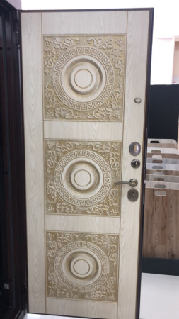 МИЛАНО МИЛАНО